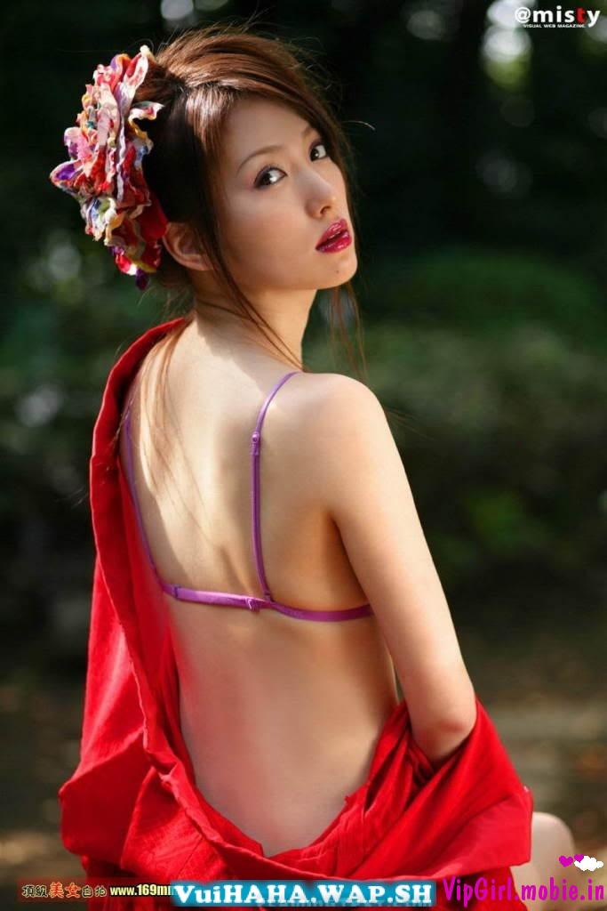 Gái đẹp Nhật Bản sexy bikini cực cute